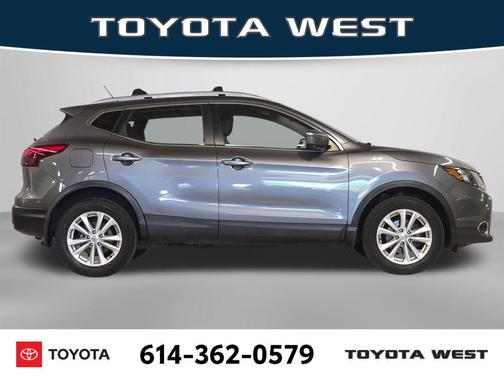 Gun Metallic 2018 Nissan Rogue Sport SV