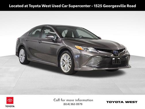 2020 Toyota Camry Hybrid XLE