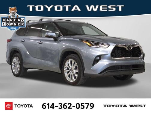 Moon Dust 2023 Toyota Highlander Limited