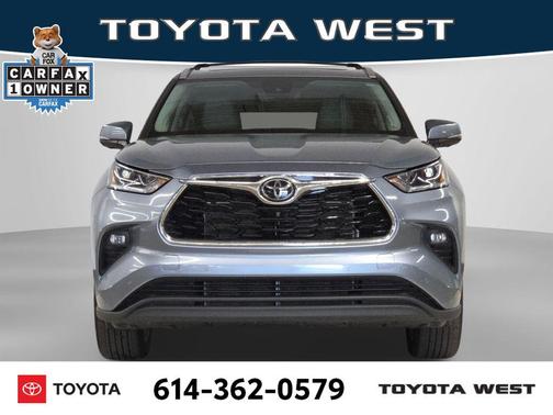 Moon Dust 2023 Toyota Highlander Limited