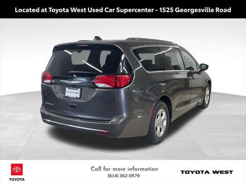 2017 Chrysler Pacifica Touring-L