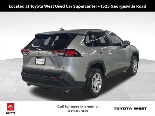 2025 Toyota RAV4 LE