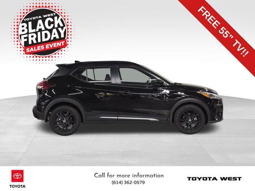 2021 Nissan Kicks SR