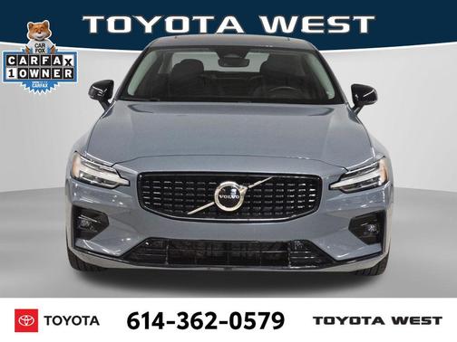 2024 Volvo S60 B5 Core Dark Theme