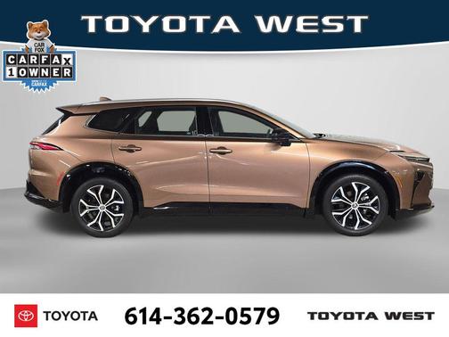 2025 Toyota Crown Signia XLE