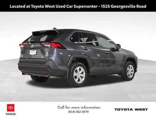 2022 Toyota RAV4 LE