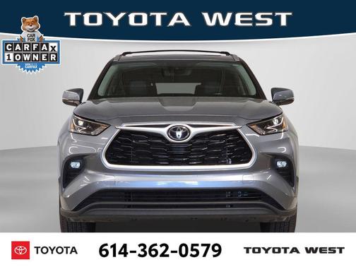 Moon Dust 2022 Toyota Highlander XLE