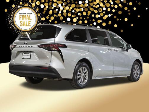 2025 Toyota Sienna LE