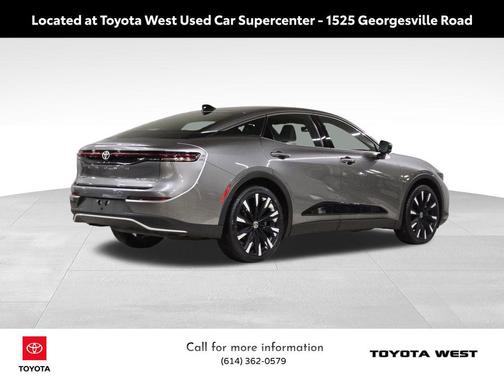 2025 Toyota Crown Platinum