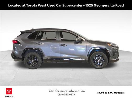 2022 Toyota RAV4 Hybrid SE