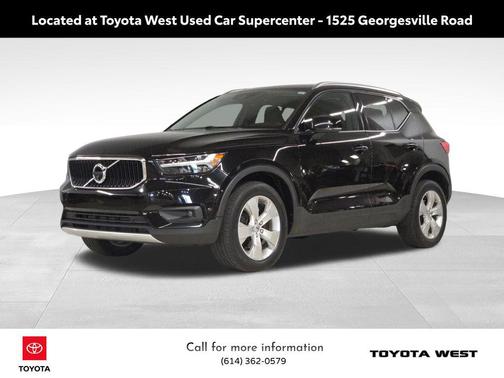 2021 Volvo XC40 T5 Momentum