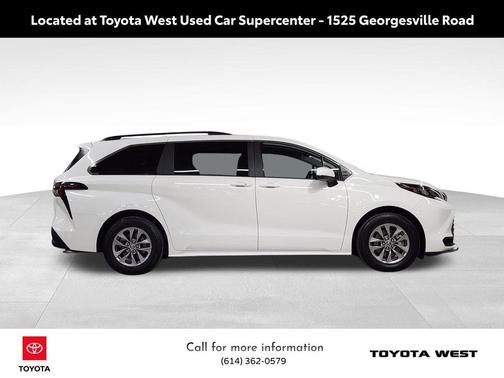 2025 Toyota Sienna LE