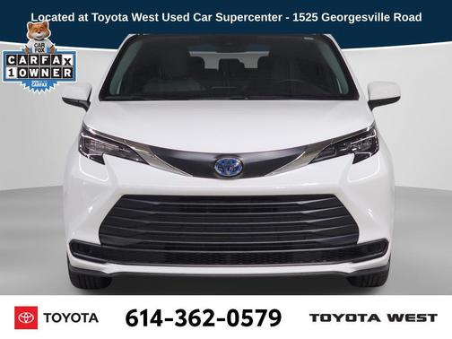 2025 Toyota Sienna LE