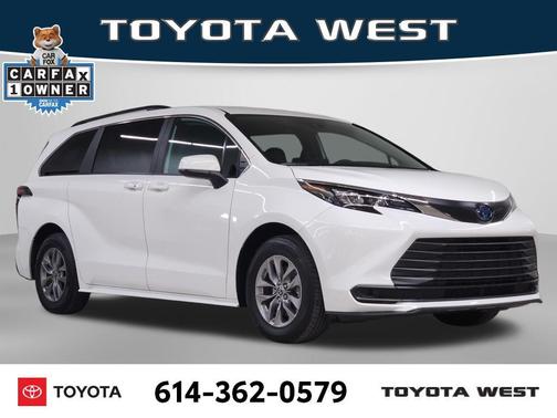 2025 Toyota Sienna LE