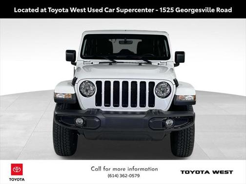 2023 Jeep Wrangler 4-Door Sahara Altitude 4x4
