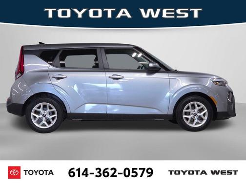 Steel Gray 2022 Kia Soul LX
