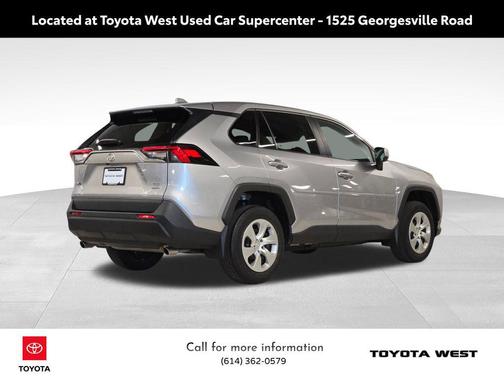 2022 Toyota RAV4 LE