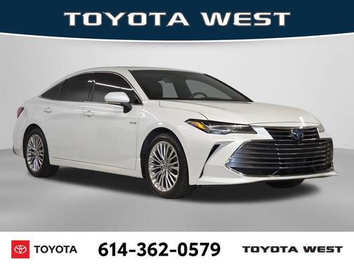 Pearl 2019 Toyota Avalon Hybrid Limited
