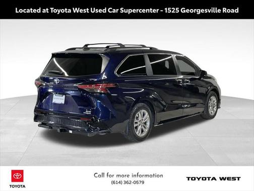 2022 Toyota Sienna XSE 7 Passenger