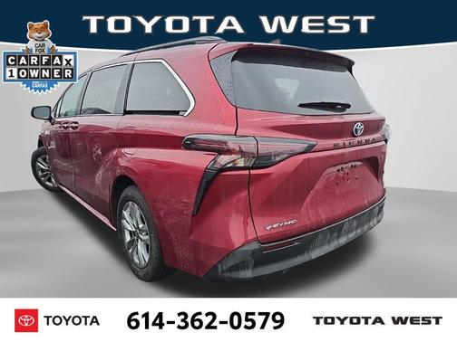 2025 Toyota Sienna XLE