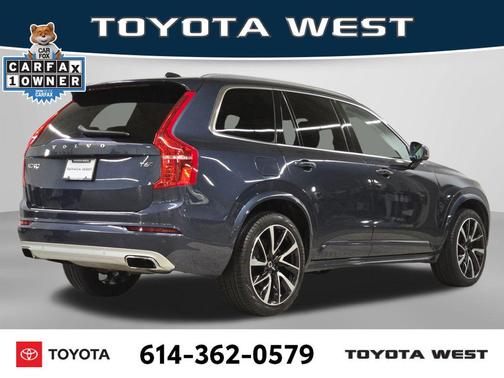 2021 Volvo XC90 T6 Momentum