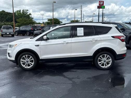 WHITE PLATINUM MET TRI-COAT 2017 Ford Escape SE