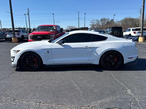 2021 Ford Shelby GT500 Base