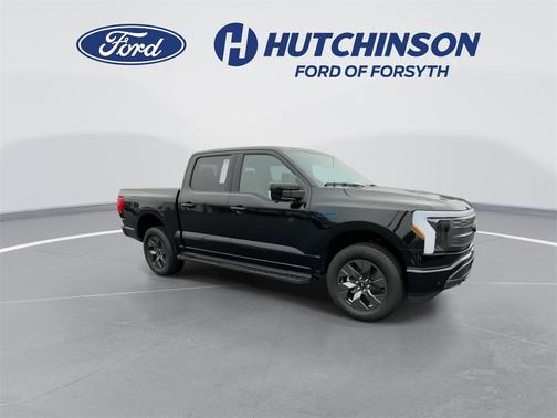 2025 Ford F-150 Lightning LARIAT