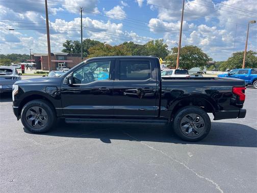 2025 Ford F-150 Lightning LARIAT
