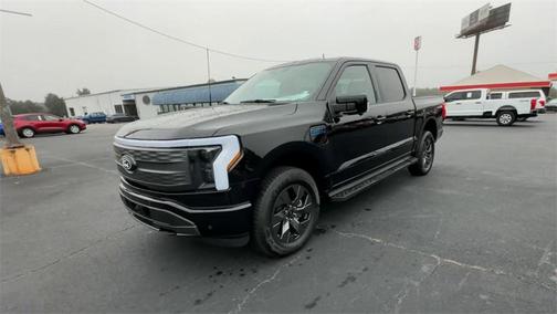 2025 Ford F-150 Lightning LARIAT