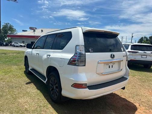 Starfire Pearl 2022 Lexus GX 460 BASE