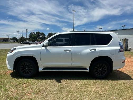 Starfire Pearl 2022 Lexus GX 460 BASE