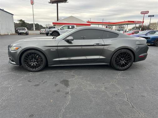 2017 Ford Mustang GT