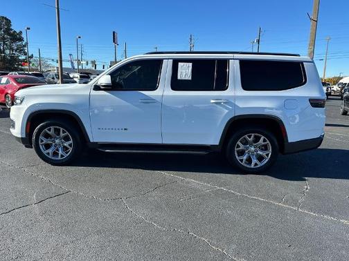 Bright White Clearcoat 2022 Jeep Wagoneer SERIES II