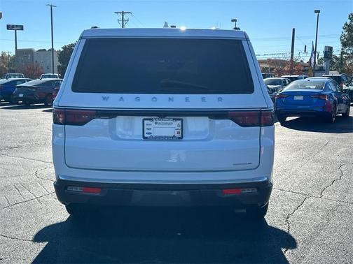 2022 Jeep Wagoneer Series II