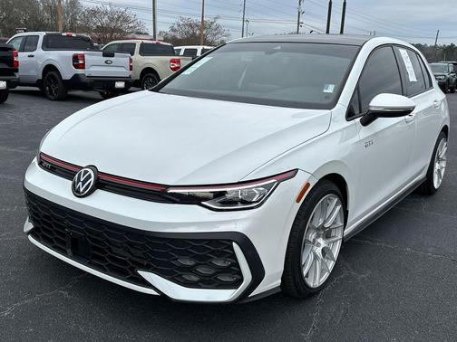 2025 Volkswagen Golf GTI 2.0T SE