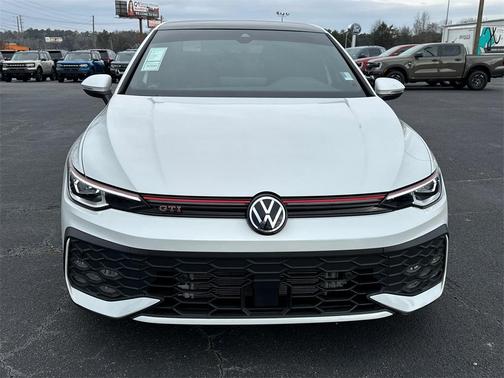 2025 Volkswagen Golf GTI 2.0T SE