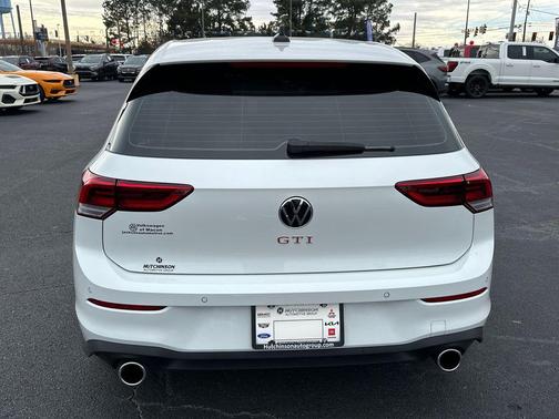 2025 Volkswagen Golf GTI 2.0T SE