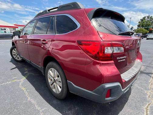 2018 Subaru Outback 2.5i Premium
