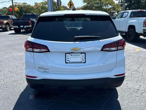 2023 Chevrolet Equinox LS