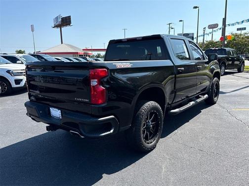 2023 Chevrolet Silverado 1500 Custom Trail Boss