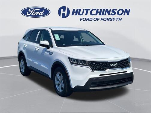 2022 Kia Sorento LX