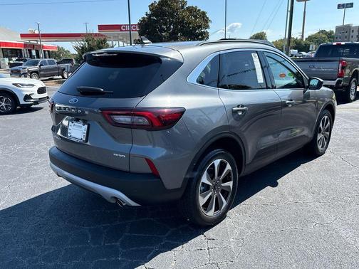 2023 Ford Escape Platinum