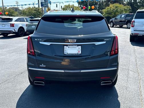 2023 Cadillac XT5 Luxury