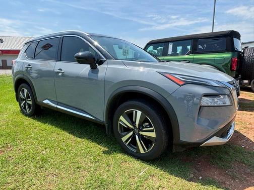 2023 Nissan Rogue Platinum