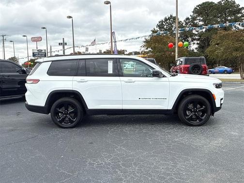2025 Jeep Grand Cherokee L Laredo
