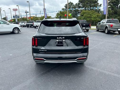 2023 Kia Sorento S