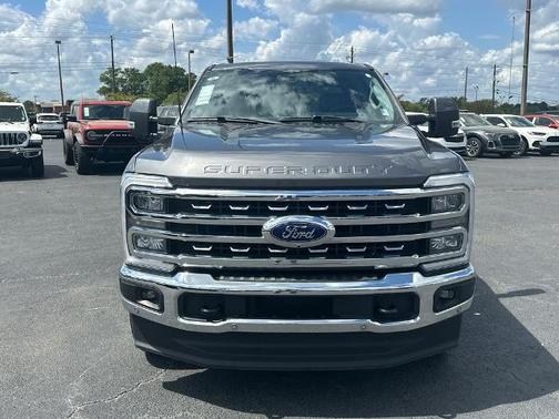 CARBONIZED GRAY 2023 Ford F-250 LARIAT