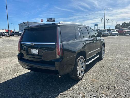 2017 Cadillac Escalade Luxury