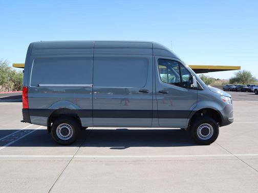 2025 Mercedes-Benz Sprinter 2500 Standard Roof
